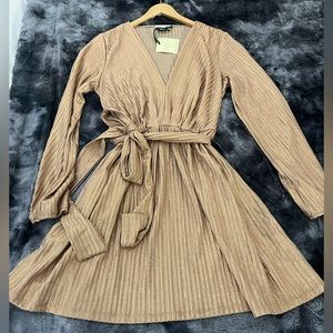 NWOT Dress Forum- Sparkle Dress